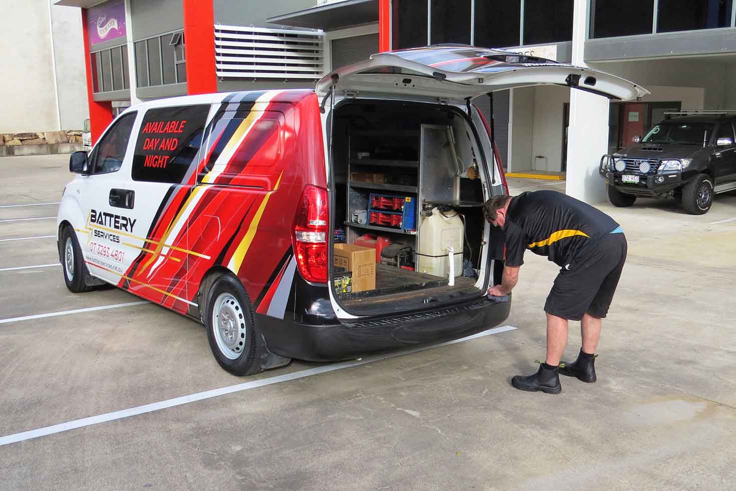 Battery-Services-Emergency-delivery